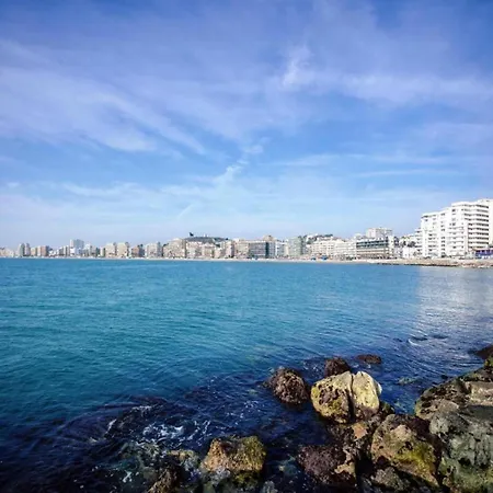 Near & Train Station Апартаменты Фуэнхирола